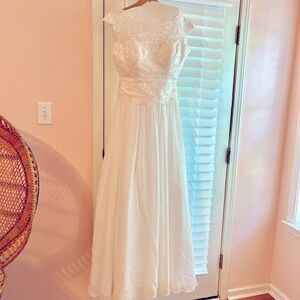 Wedding gown